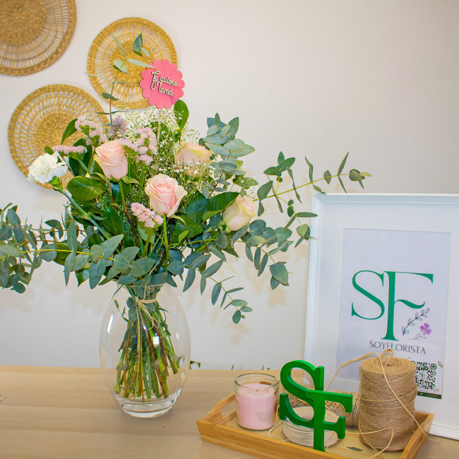 "Ramo Gracias Mamá | Flores DIY para el Día de la Madre" "Ramo Gracias Mamá | Flores DIY para el Día de la Madre"