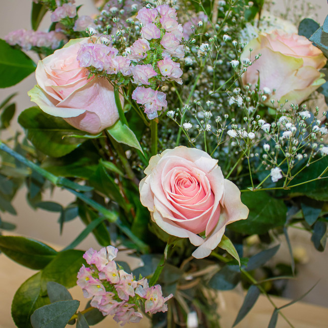 "Ramo Gracias Mamá | Flores DIY para el Día de la Madre" "Ramo Gracias Mamá | Flores DIY para el Día de la Madre"