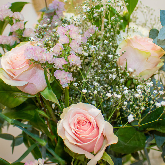"Ramo Gracias Mamá | Flores DIY para el Día de la Madre" "Ramo Gracias Mamá | Flores DIY para el Día de la Madre"